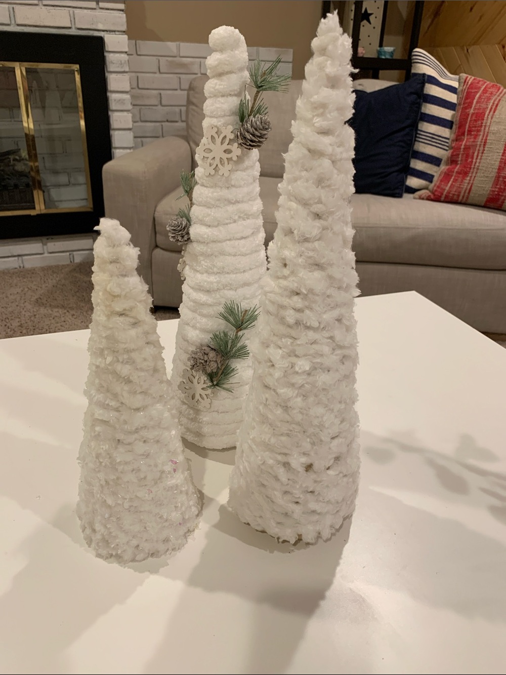 Set of 3 Christmas cone trees